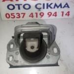 Opel Vivaro Motor Takozu & Kulağı çıkma parça - ATİOĞLU OTO ÇIKMA SAKARYA