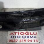 Suzuki Swift Ön Cam Izgarası çıkma parça - ATİOĞLU OTO ÇIKMA SAKARYA