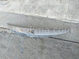 Toyota auris çıkma temiz arka bagaj arması