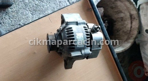 Toyota Corolla Şarj Dinamosu çıkma parça