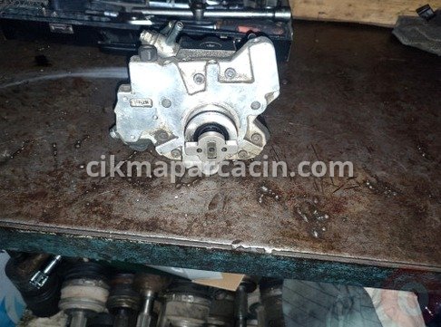 Toyota Corolla Yakıt Pompası çıkma parça