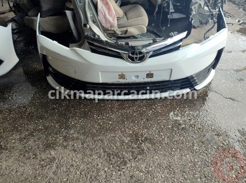 Toyota Corolla Ön Tampon çıkma parça