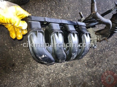 Toyota Corolla Emme Manifoldu çıkma parça