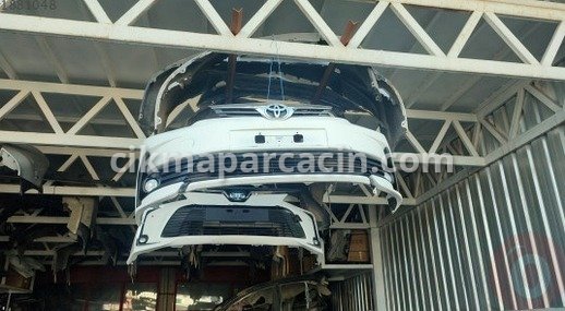 Toyota Corolla Ön Tampon çıkma parça
