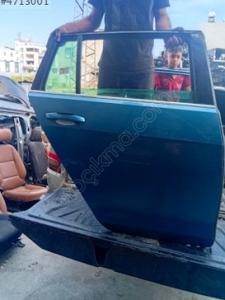 Volkswagen Golf 7 sağ arka kapı