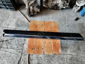 Volvo S80 sağ arka kapı bandı