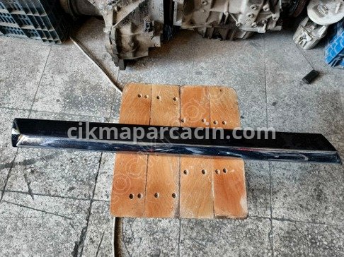 Volvo S80 Sağ Arka Kapı çıkma parça