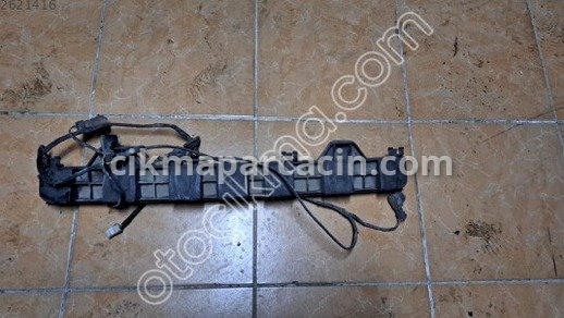 Mercedes-Benz C180 Tampon Braketi çıkma parça