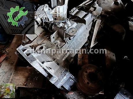 Volkswagen Caddy Şanzıman Komple çıkma parça