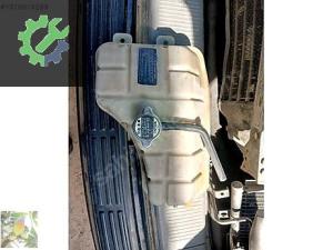 2002-2009 Kia Sorento yedek su bidonu