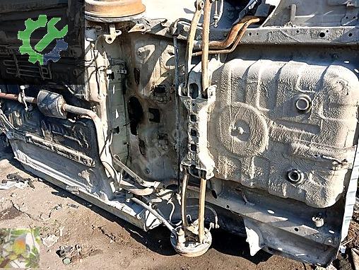 Hyundai Accent Radyatör Traversi çıkma parça