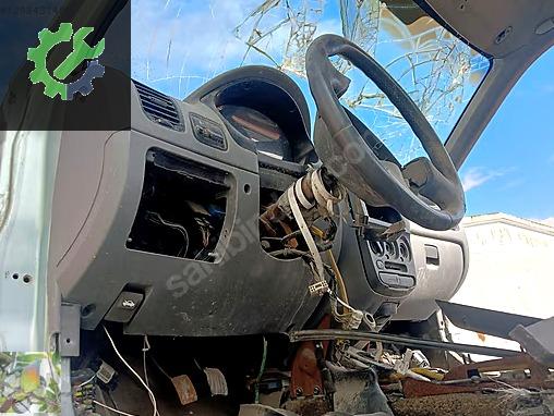 Hyundai Accent Göğüslük çıkma parça