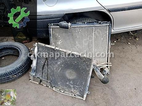 Kia Sorento Radyatör çıkma parça