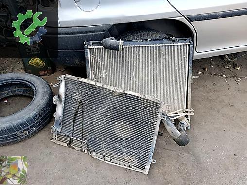 Kia Sorento Radyatör çıkma parça