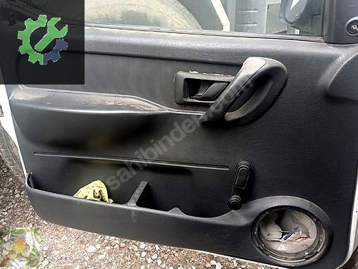 Peugeot Partner Kapı Kolçağı çıkma parça