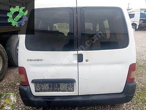 Peugeot Partner Bagaj Perdesi çıkma parça