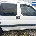 2005 Peugeot Partner sağ ön kapı