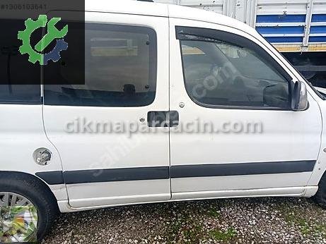 Peugeot Partner Kapı (Ön Sağ) çıkma parça
