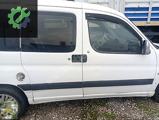 Peugeot Partner Kapı (Ön Sağ) çıkma parça