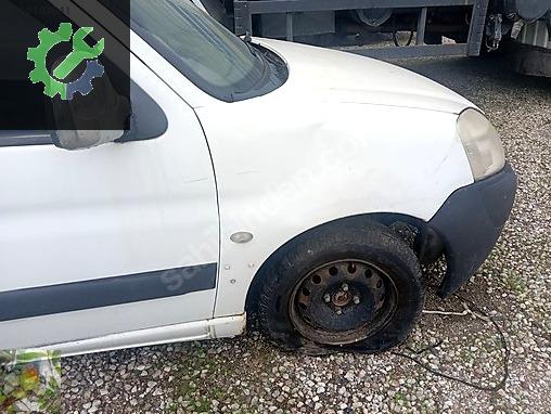 Peugeot Partner Kapı (Ön Sağ) çıkma parça