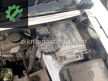 Peugeot Partner Motor Beyni çıkma parça