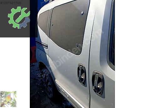 Citroen Berlingo Kapı (Arka Sağ) çıkma parça
