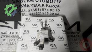 3M51-7M125 FORD FOCUS 04-11 ÇIKMA ŞANZIMAN BAĞLANTI BRAKETİ