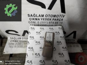 4B0867294 AUDİ A6 ÇIKMA SAĞ ORTA ÜST EMNİYER KEMER BAKALİTİ