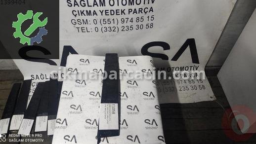Ford Focus Kapı Bandı & Çıtası çıkma parça