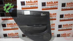 83310-1J010 HYUNDAİ İ20 12-15 ÇIKMA SOL ARKA KAPI DÖŞEMESİ