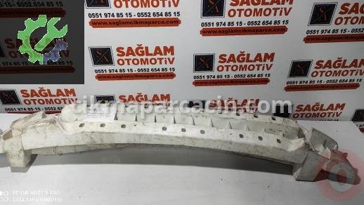 Renault Megane Tampon Braketi çıkma parça