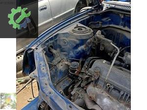 95 98 Toyota RAV4 sağ ön çeyrek