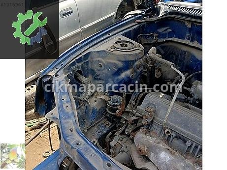 Toyota RAV4 Sağ Ön Far çıkma parça