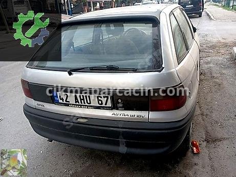Opel Astra Bagaj çıkma parça