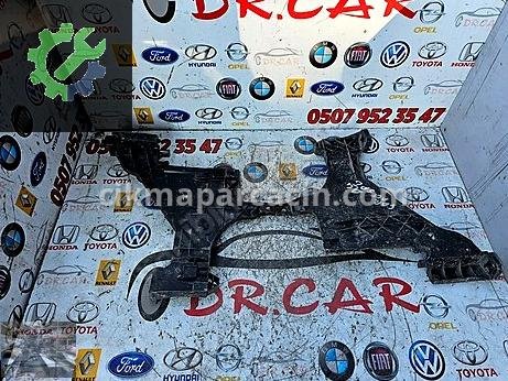Audi A4 Far Braketi çıkma parça