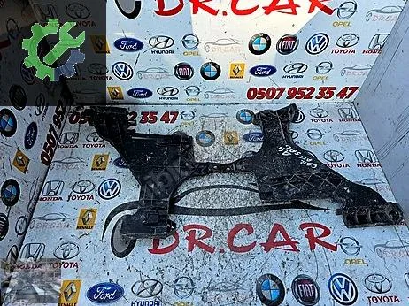 Audi A4 Far Braketi çıkma parça