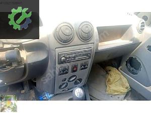 Dacia Logan torpido