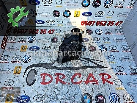 Ford Focus Tampon Braketi çıkma parça