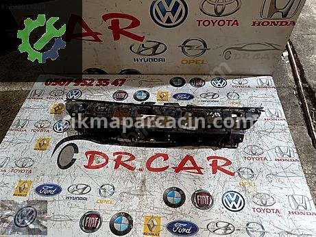 Ford Kuga Bakalit çıkma parça