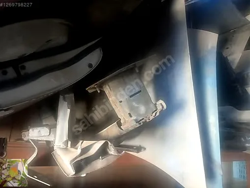 Ford Taunus Bagaj Arması çıkma parça