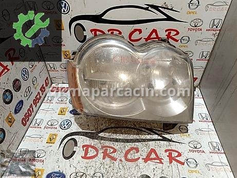 Jeep Grand Cherokee Sağ Ön Far çıkma parça