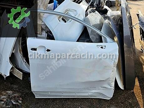 Toyota RAV4 Kaput çıkma parça