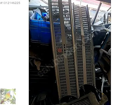Fiat 124 Panjur çıkma parça