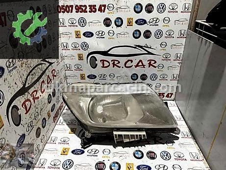 Nissan Navara Sağ Ön Far çıkma parça