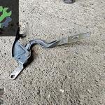 Opel Corsa Kaput Menteşesi çıkma parça - DR CAR OTO ÇIKMA PARÇA Adana