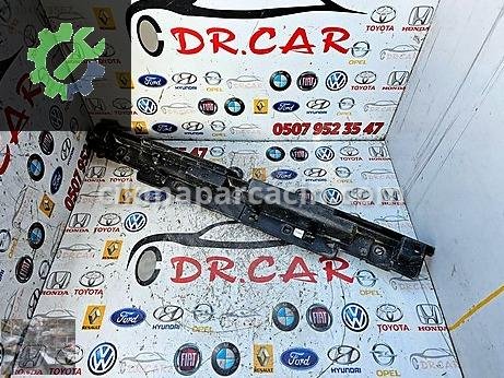 Opel Vivaro Tampon Braketi çıkma parça