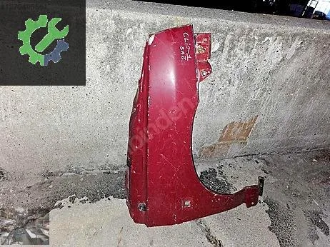 Renault Clio Çamurluk (Ön) çıkma parça