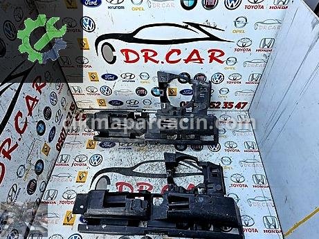 Renault Megane Tampon Braketi çıkma parça