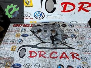 RENAULT MEGANE 3 SOL ÖN TAMPON BRAKETİ ORJİNAL ÇIKMA 269160006R
