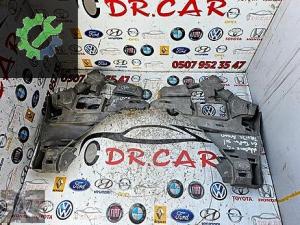 RENAULT MEGANE 4 SAĞ-SOL ÖN TAMPON BRAKETİ ORJİNAL 620433551R